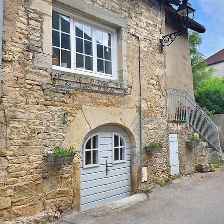 Le Petit Cocon De Chateau Chalon מראה חיצוני תמונה
